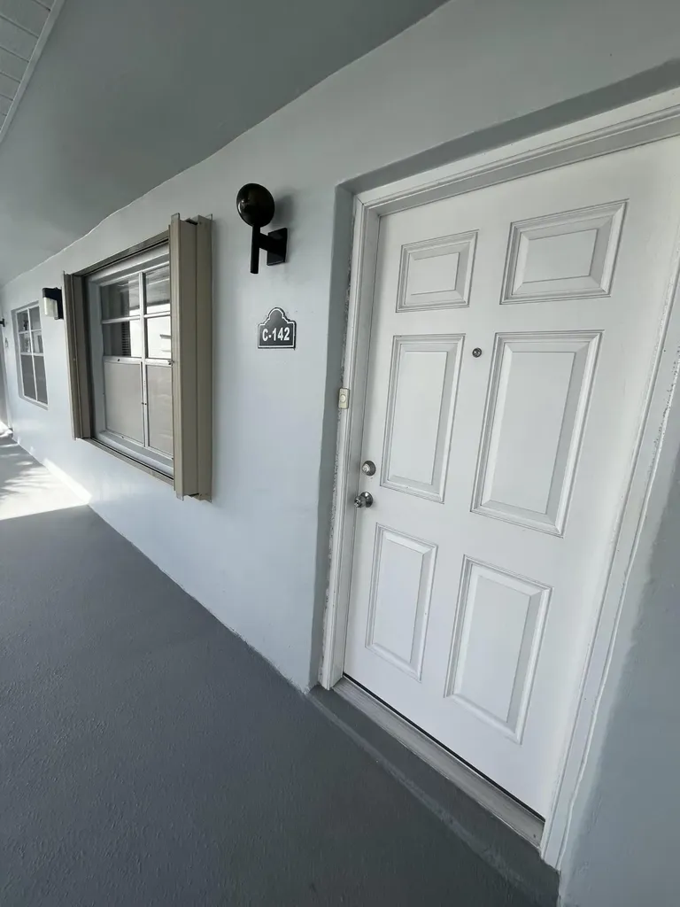 142 Normandy C Delray Beach FL 33484