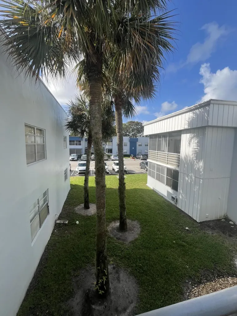 142 Normandy C Delray Beach FL 33484