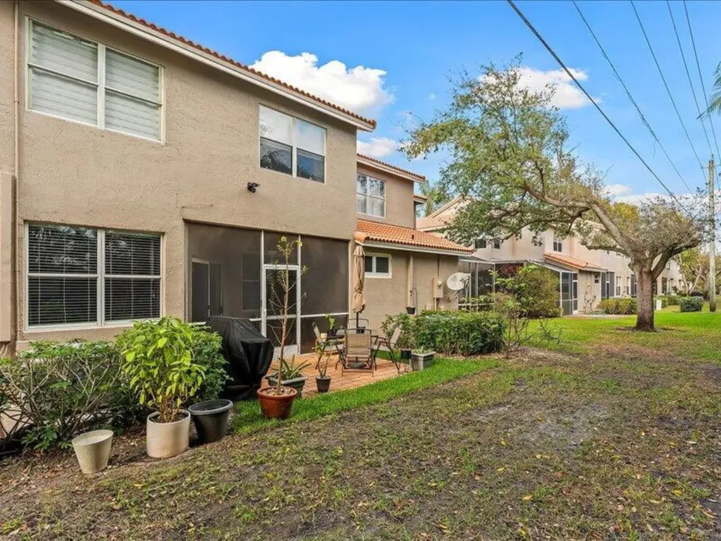 20970 Via Alamanda 2 Boca Raton FL 33428