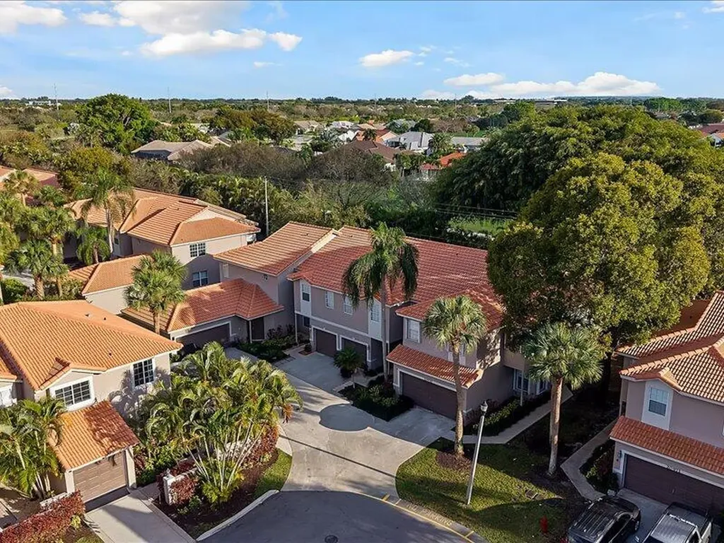 20970 Via Alamanda 2 Boca Raton FL 33428