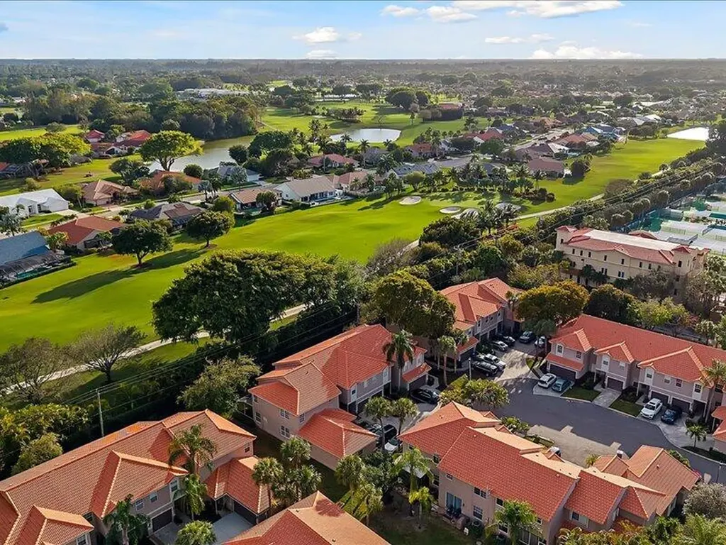 20970 Via Alamanda 2 Boca Raton FL 33428