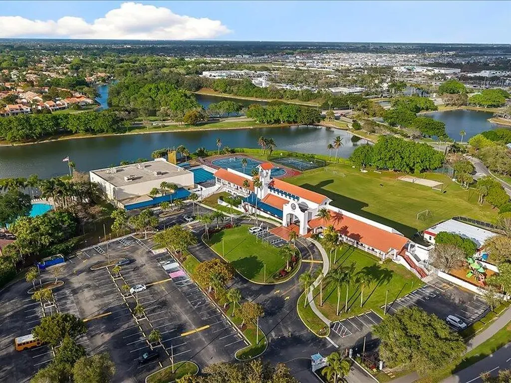 20970 Via Alamanda 2 Boca Raton FL 33428