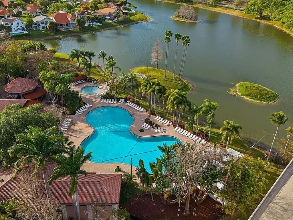20970 Via Alamanda 2 Boca Raton FL 33428