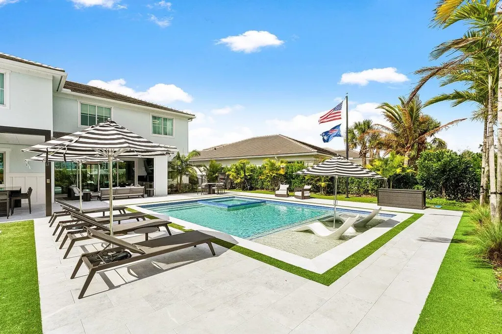 12156 Waterstone Circle Palm Beach Gardens FL 33412