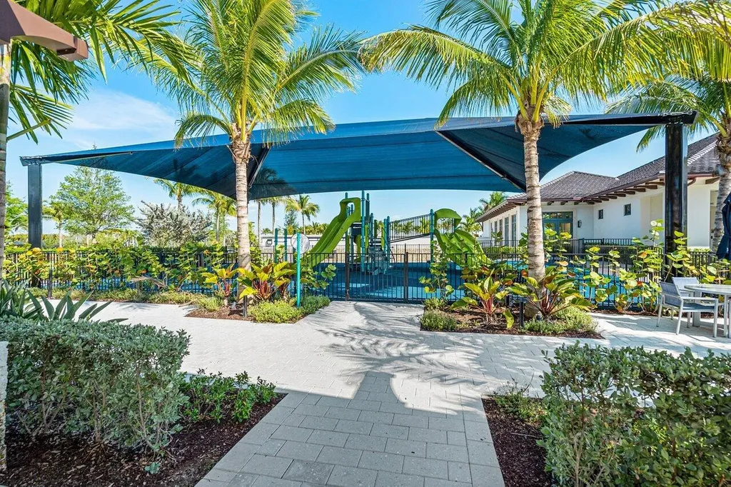 12156 Waterstone Circle Palm Beach Gardens FL 33412