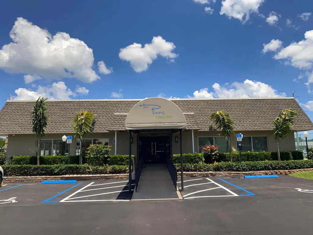 1421 NW 19th Terrace Delray Beach FL 33445