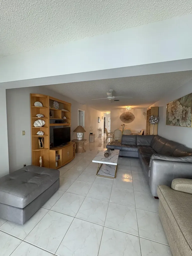 1421 NW 19th Terrace Delray Beach FL 33445