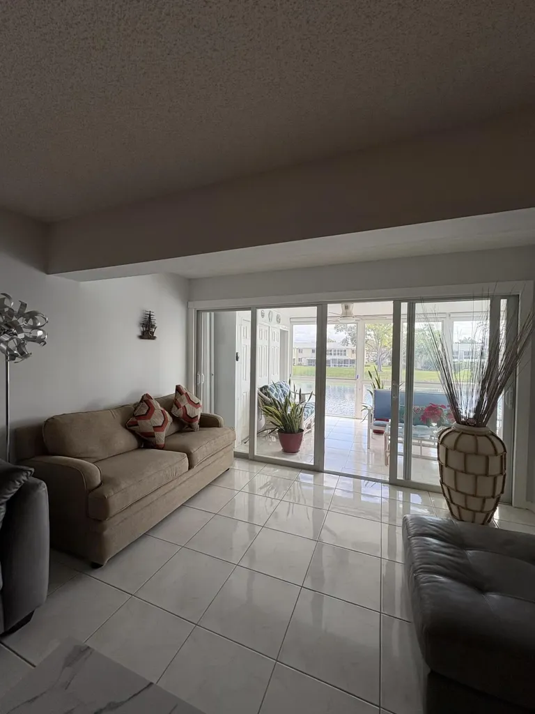 1421 NW 19th Terrace Delray Beach FL 33445