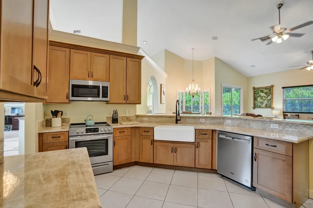 15910 Lindbergh Lane Wellington FL 33414