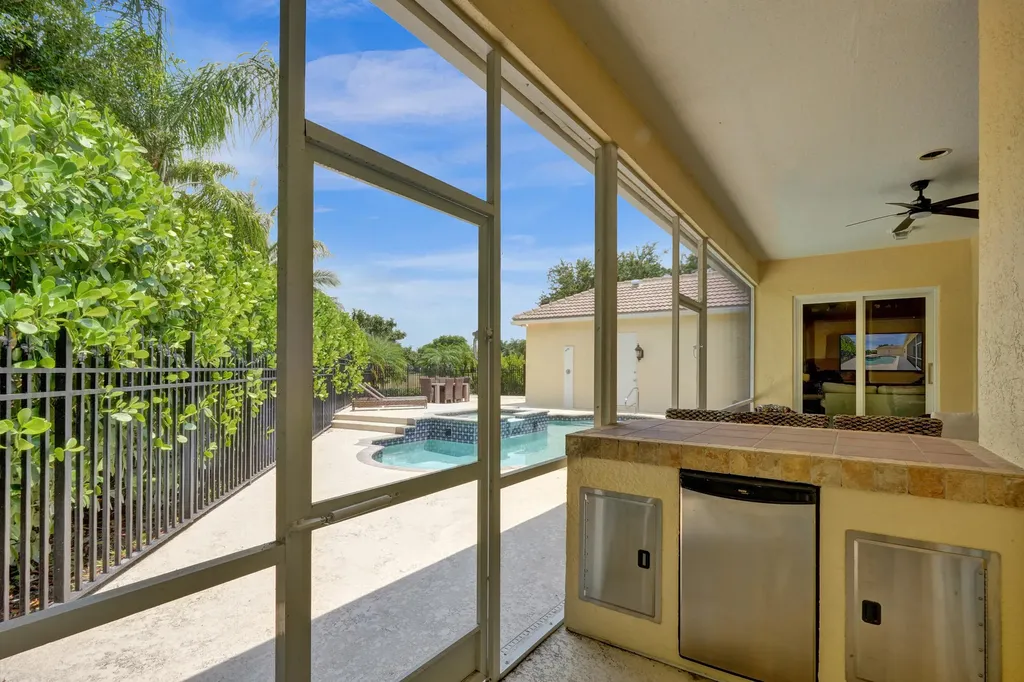 15910 Lindbergh Lane Wellington FL 33414