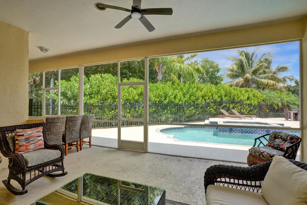 15910 Lindbergh Lane Wellington FL 33414