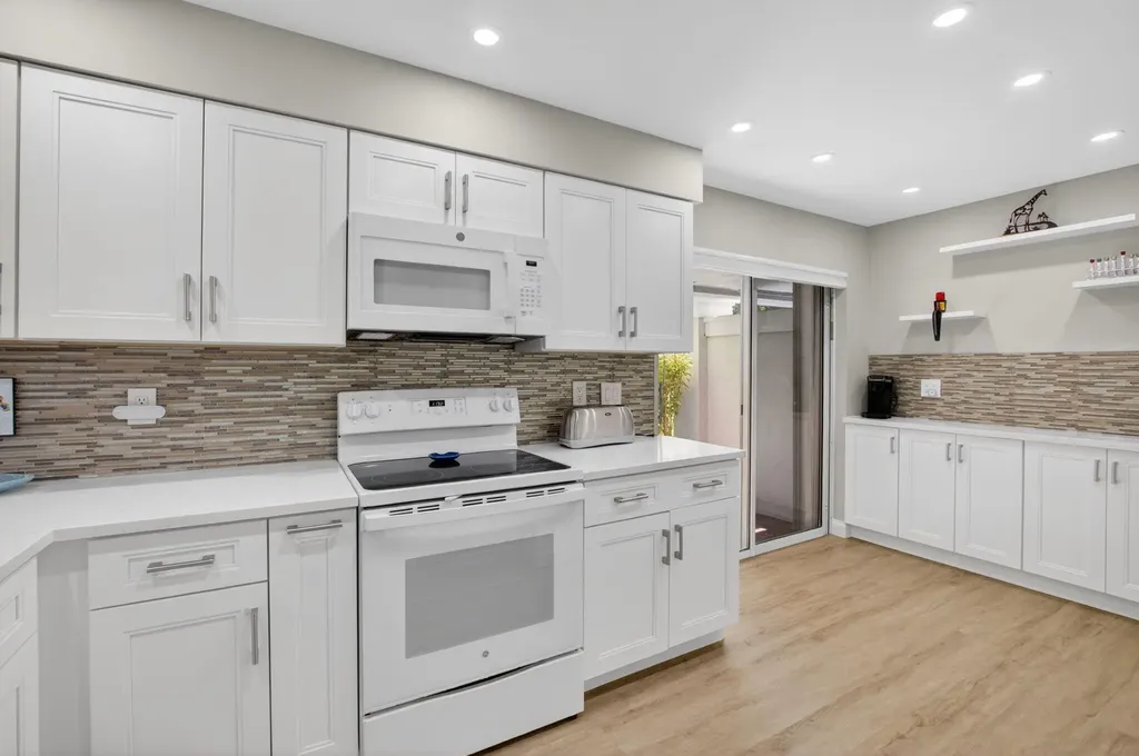 7669 Springwater Place Boynton Beach FL 33437