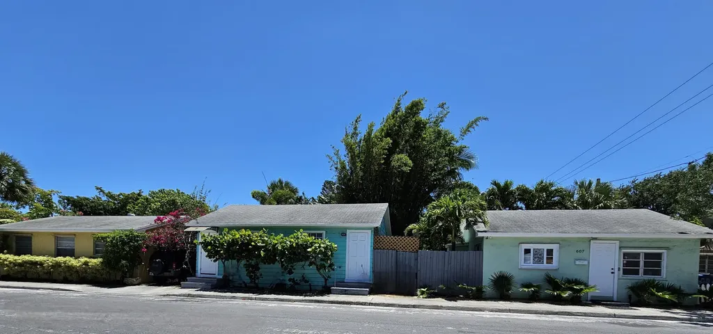 401 S L Street Lake Worth Beach FL 33460