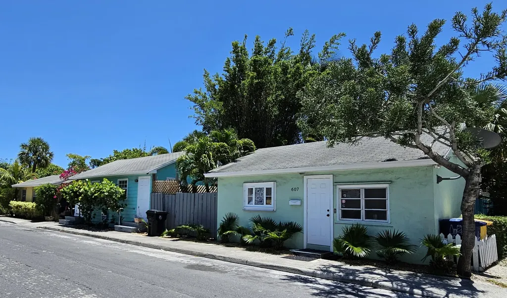 401 S L Street Lake Worth Beach FL 33460