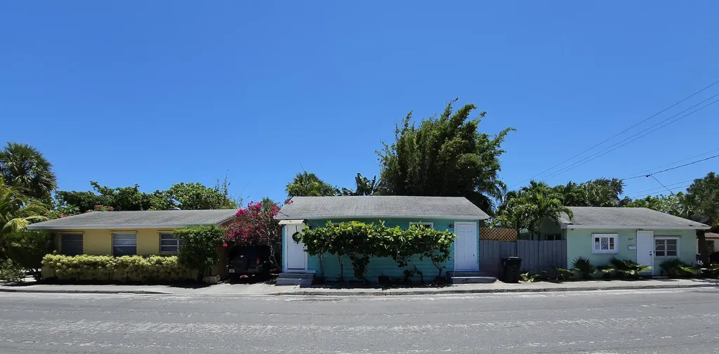 401 S L Street Lake Worth Beach FL 33460