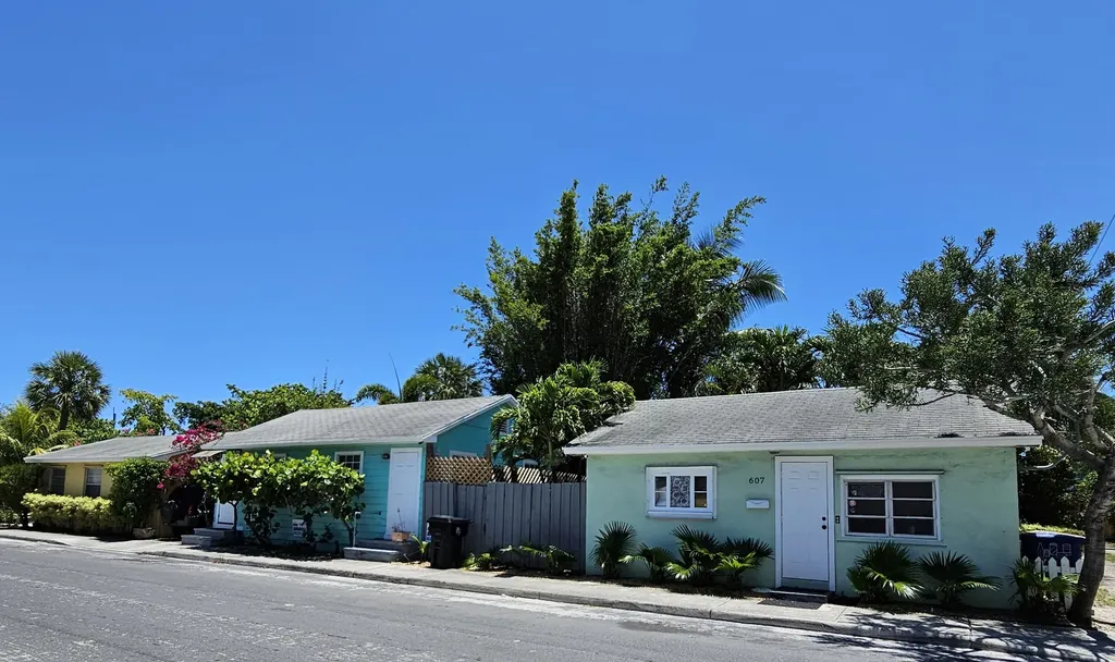 401 S L Street Lake Worth Beach FL 33460
