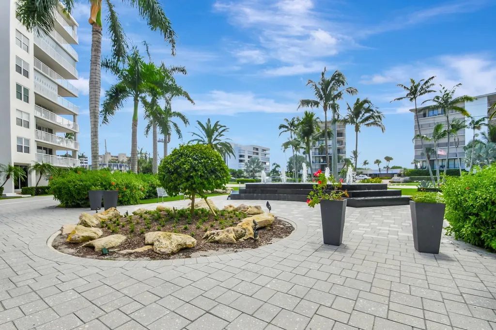 3546 S Ocean Boulevard S South Palm Beach FL 33480