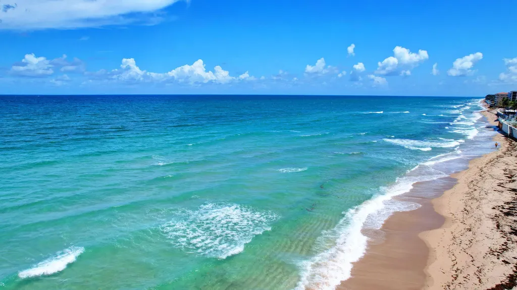 3546 S Ocean Boulevard S South Palm Beach FL 33480