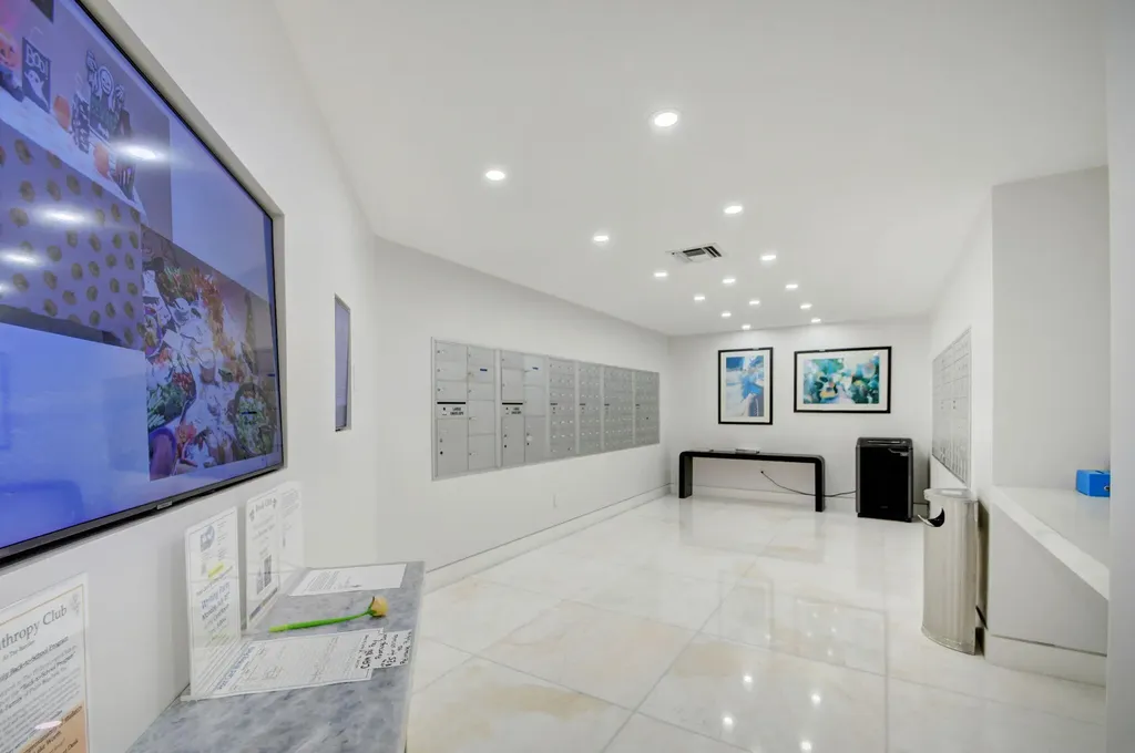 3546 S Ocean Boulevard S South Palm Beach FL 33480
