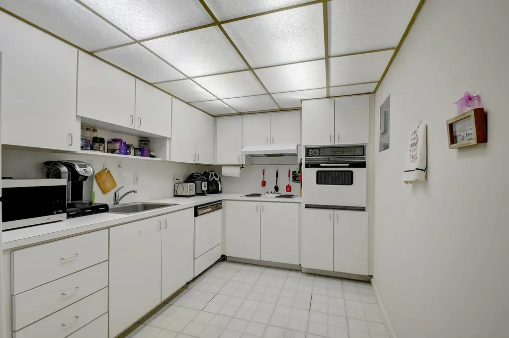 3546 S Ocean Boulevard S South Palm Beach FL 33480