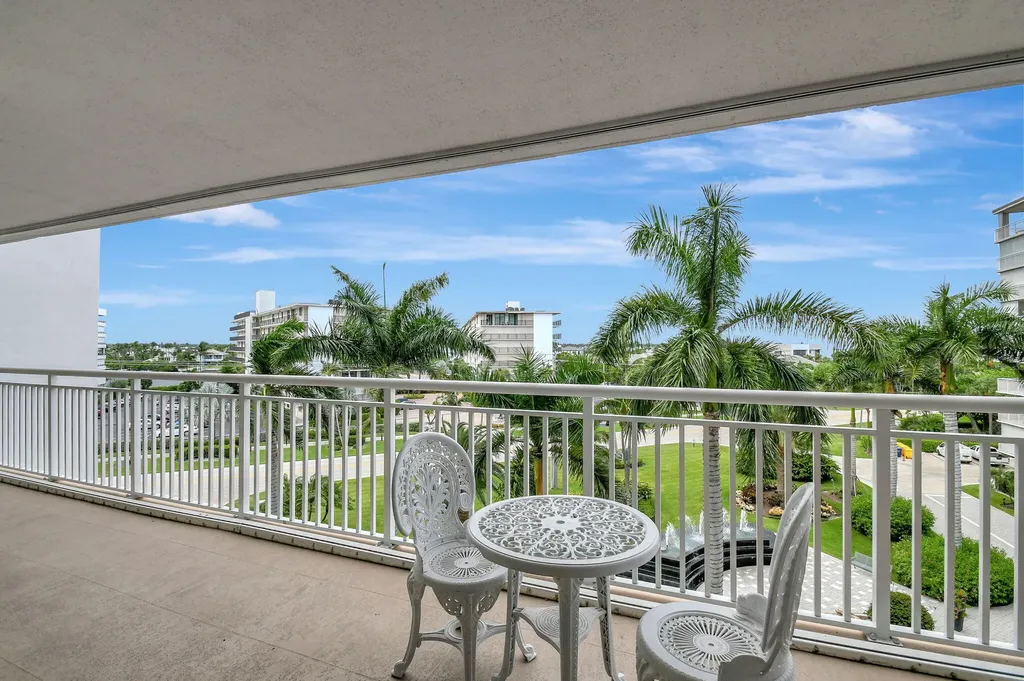 3546 S Ocean Boulevard S South Palm Beach FL 33480