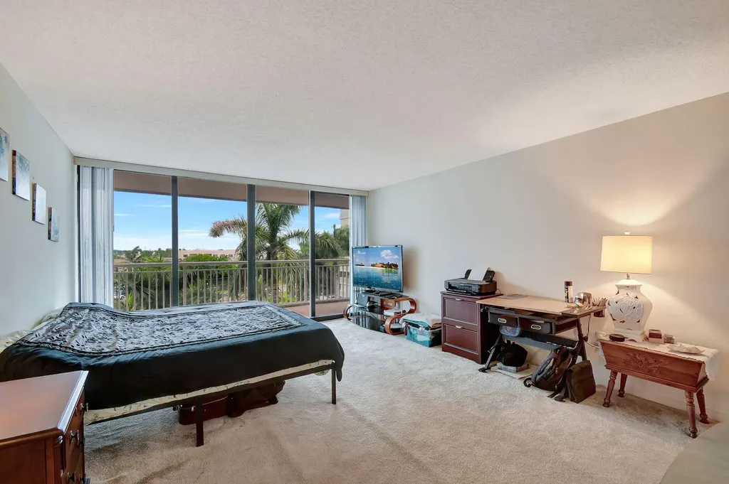 3546 S Ocean Boulevard S South Palm Beach FL 33480