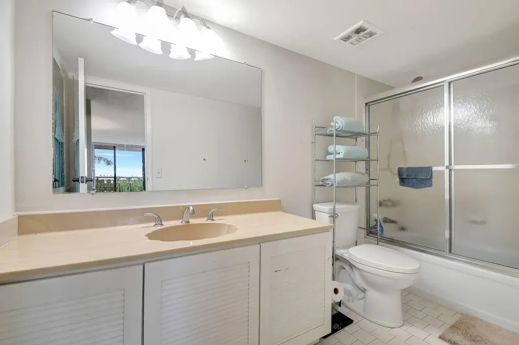 3546 S Ocean Boulevard S South Palm Beach FL 33480