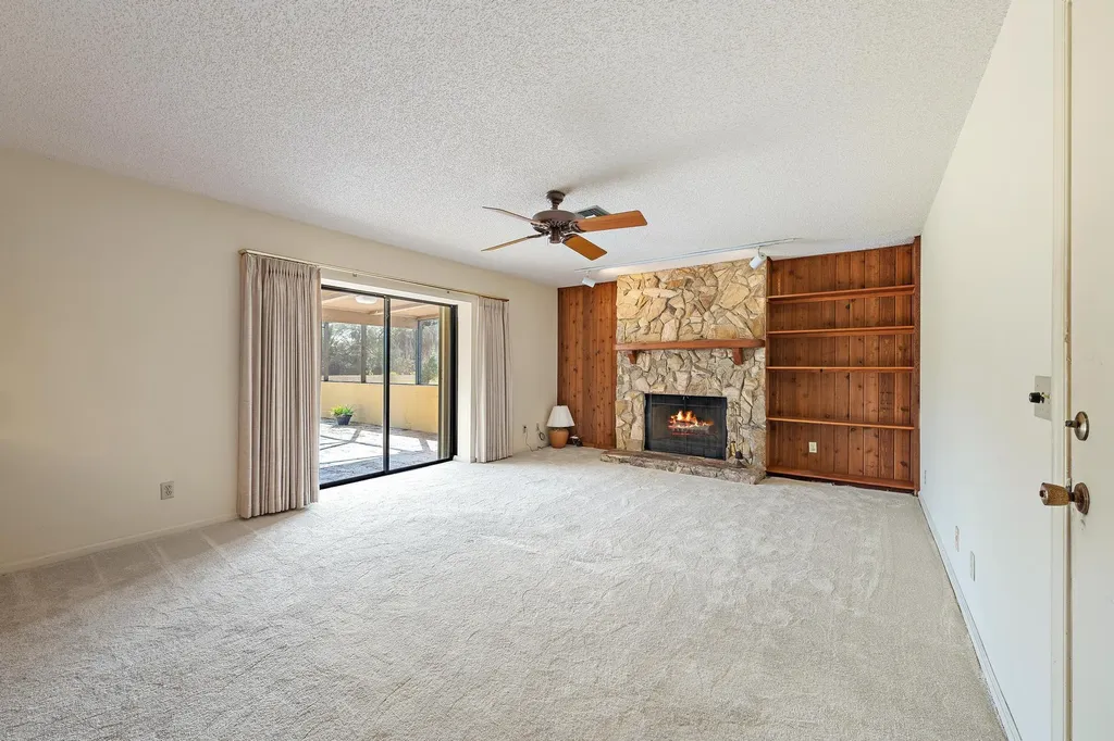 8090 Native Dancer Road E Palm Beach Gardens FL 33418