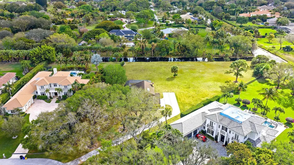 8090 Native Dancer Road E Palm Beach Gardens FL 33418