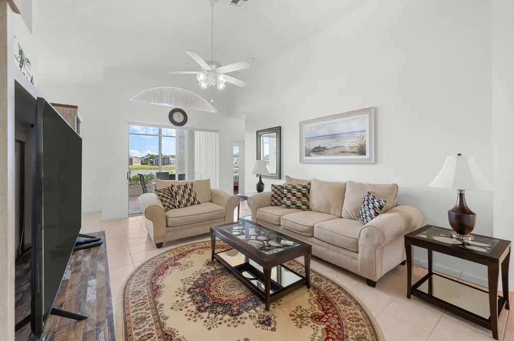 364 NW Sunview Way Port St Lucie FL 34986