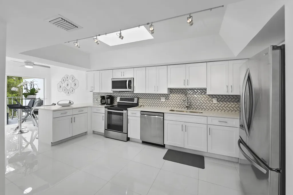 7369 Orangewood Lane Boca Raton FL 33433
