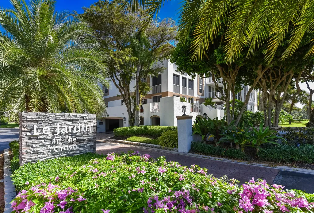 7369 Orangewood Lane Boca Raton FL 33433