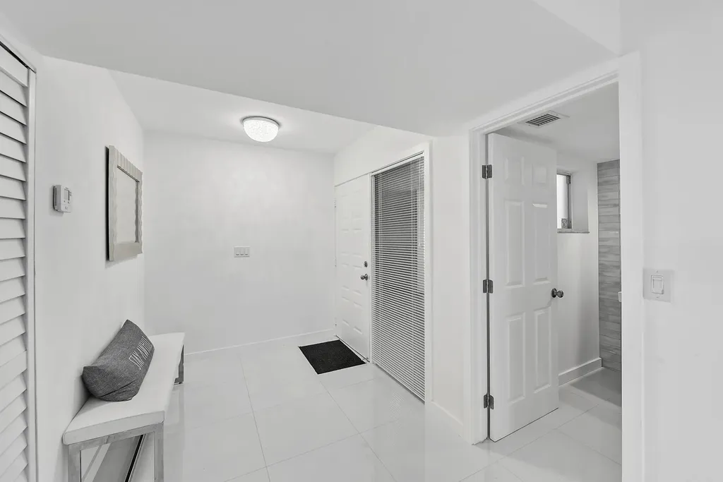 7369 Orangewood Lane Boca Raton FL 33433