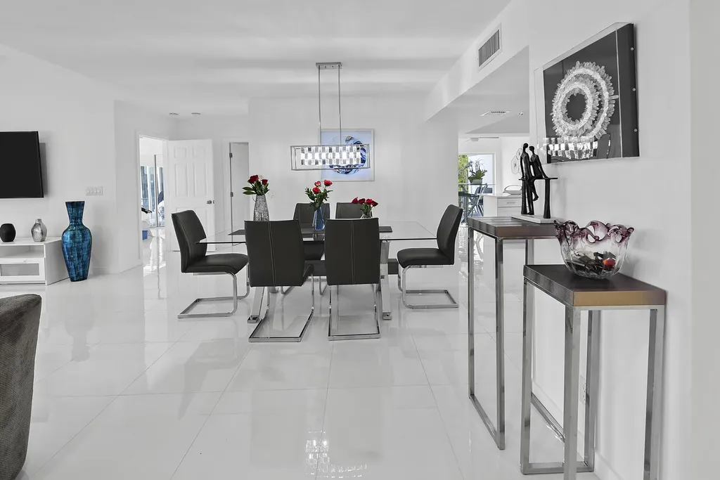 7369 Orangewood Lane Boca Raton FL 33433