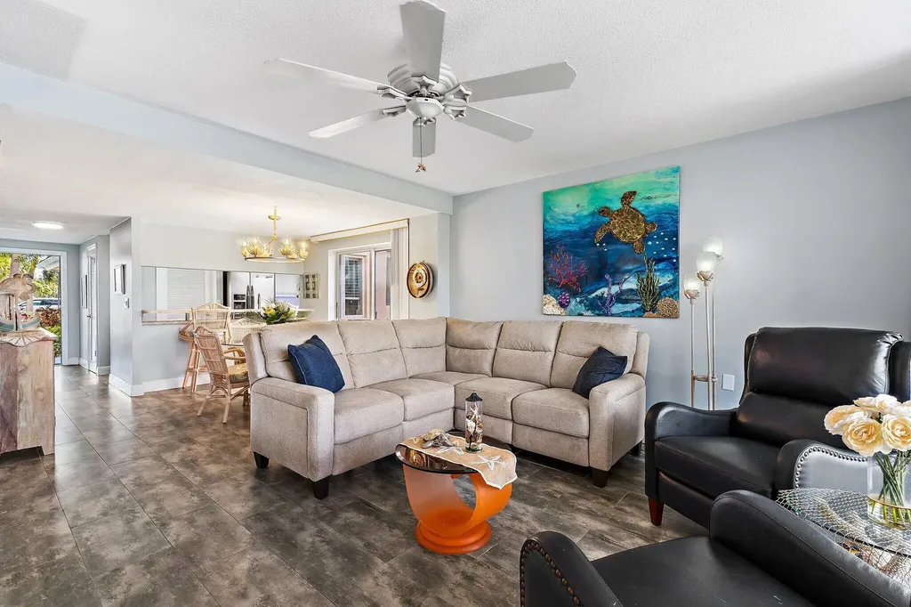 353 S Us-1 Jupiter FL 33477
