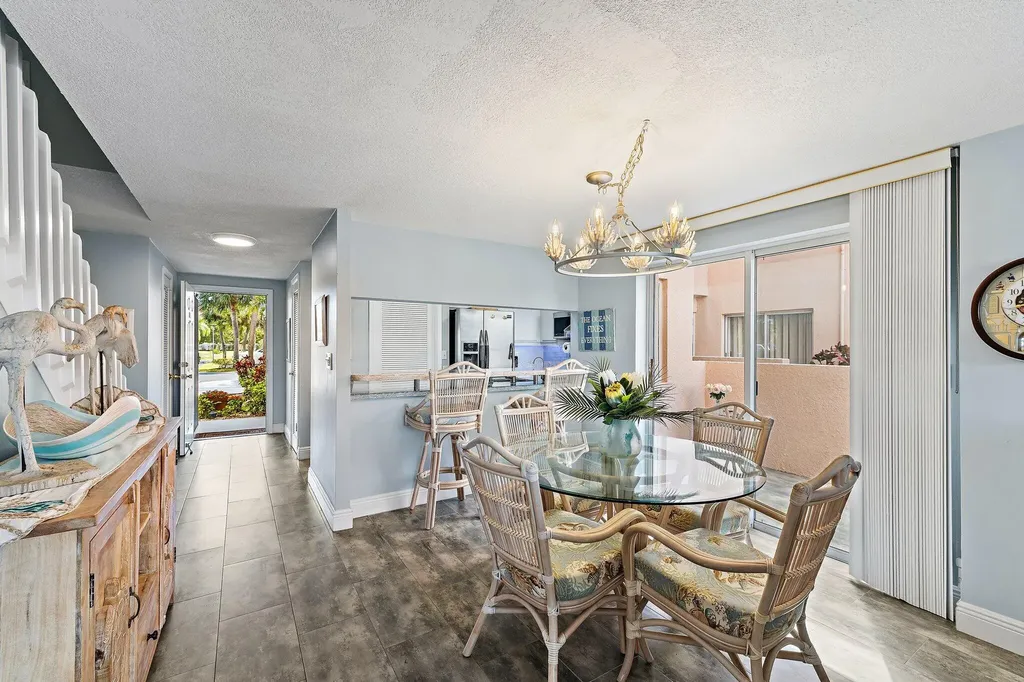 353 S Us-1 Jupiter FL 33477