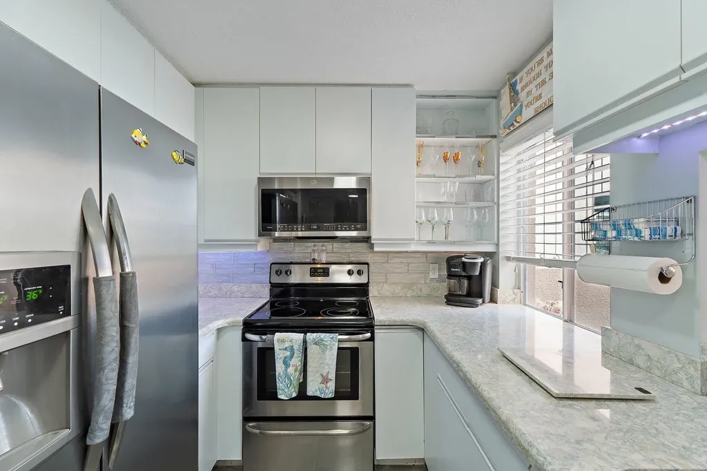 353 S Us-1 Jupiter FL 33477
