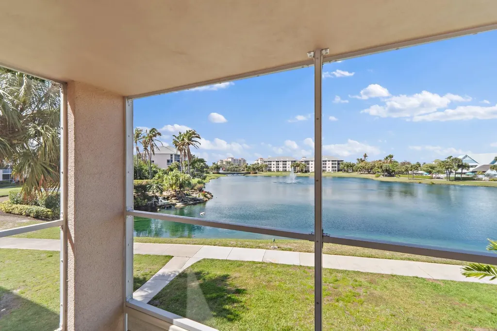 353 S Us-1 Jupiter FL 33477