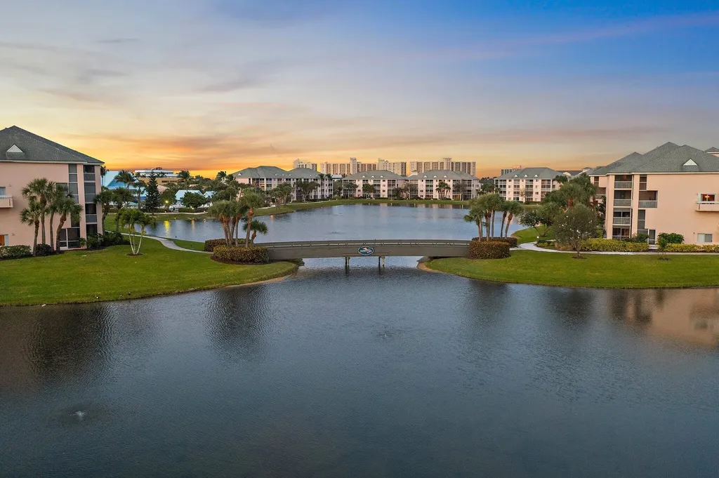 353 S Us-1 Jupiter FL 33477