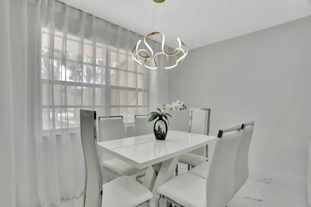 450 Normandy J Delray Beach FL 33484