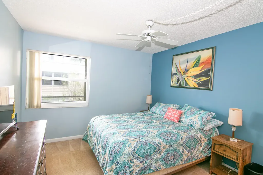 39 Burgundy A Delray Beach FL 33484