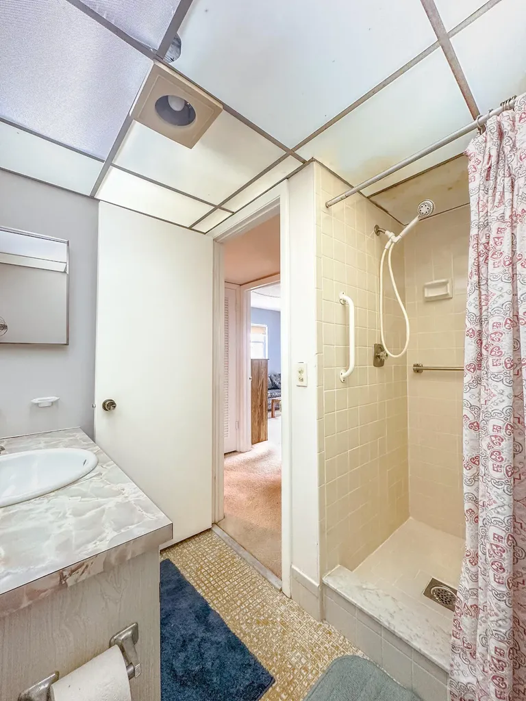 39 Burgundy A Delray Beach FL 33484