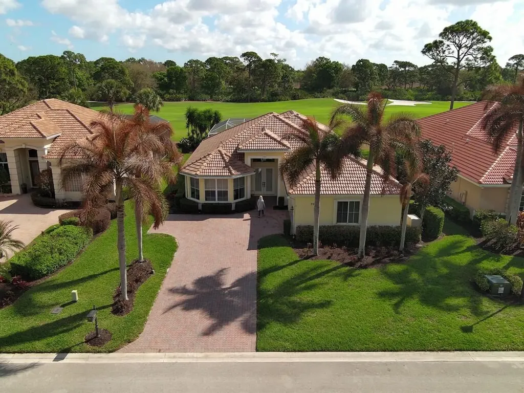 7924 Links Way Port St Lucie FL 34986