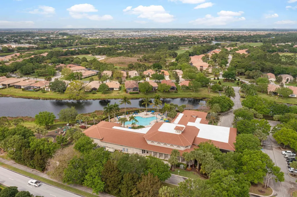 7924 Links Way Port St Lucie FL 34986