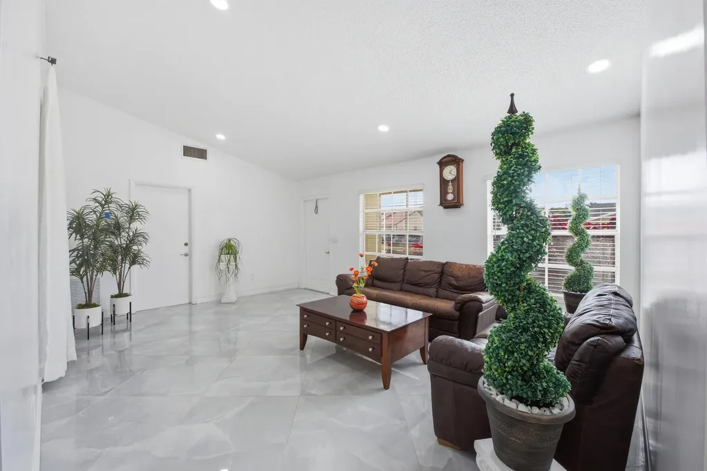 7903 Burlwood Lane Lake Worth FL 33467