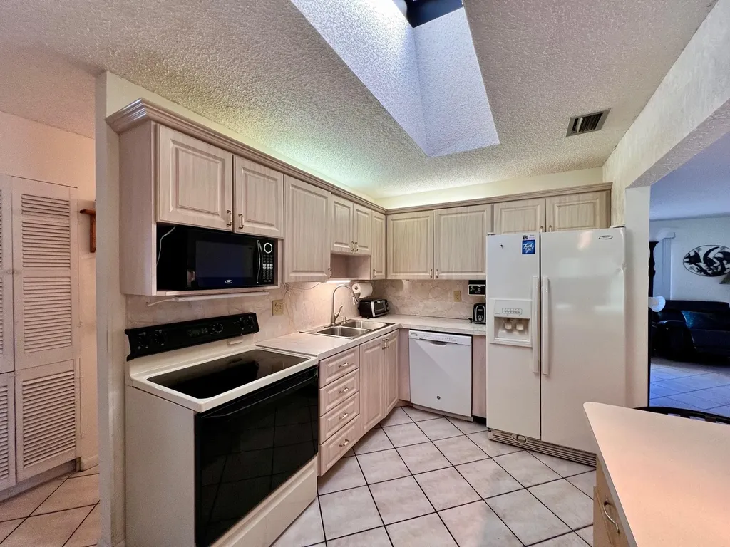 3465 Amalfi Drive West Palm Beach FL 33417