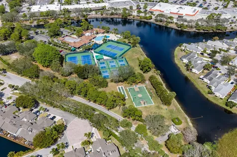 200 Trails End West Palm Beach FL 33413