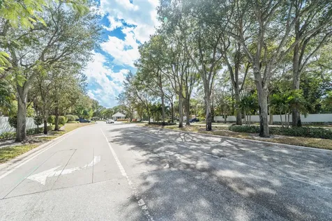 200 Trails End West Palm Beach FL 33413