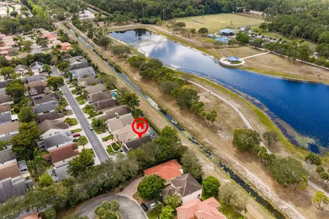 200 Trails End West Palm Beach FL 33413