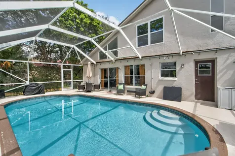 200 Trails End West Palm Beach FL 33413